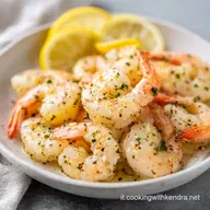 Antipasto di Pesce con Gamberi e Limone per 4 Persone