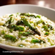 Risotto agli asparagi la ricetta per la mantecatura perfetta