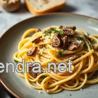 Tagliatelle ai Funghi: La Ricetta Cremosa che Scalda il Cuore