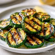 Zucchine Grigliate Marinate Al Limone con Olio EVO