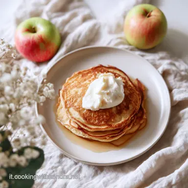 Pancake con Mela e Yogurt da 160 Kcal: Colazione Sana in 15 Minuti Scheda ricetta
